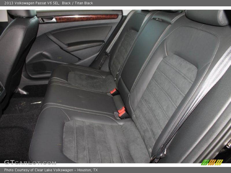 Black / Titan Black 2013 Volkswagen Passat V6 SEL