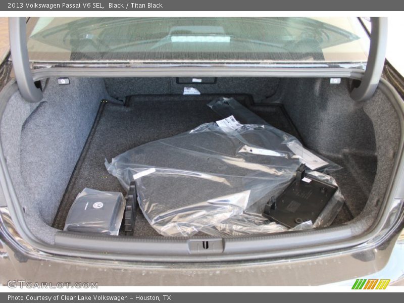 Black / Titan Black 2013 Volkswagen Passat V6 SEL