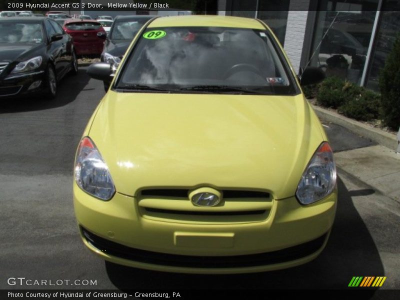 Mellow Yellow / Black 2009 Hyundai Accent GS 3 Door