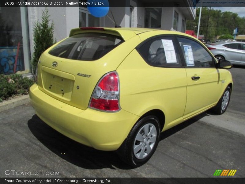 Mellow Yellow / Black 2009 Hyundai Accent GS 3 Door