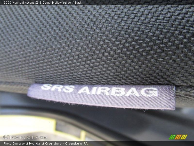 Mellow Yellow / Black 2009 Hyundai Accent GS 3 Door