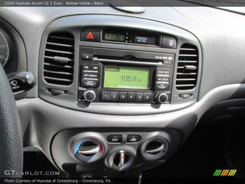 Mellow Yellow / Black 2009 Hyundai Accent GS 3 Door