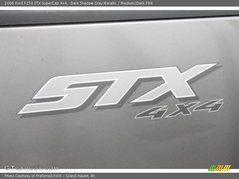 STX 4x4 - 2006 Ford F150 STX SuperCab 4x4