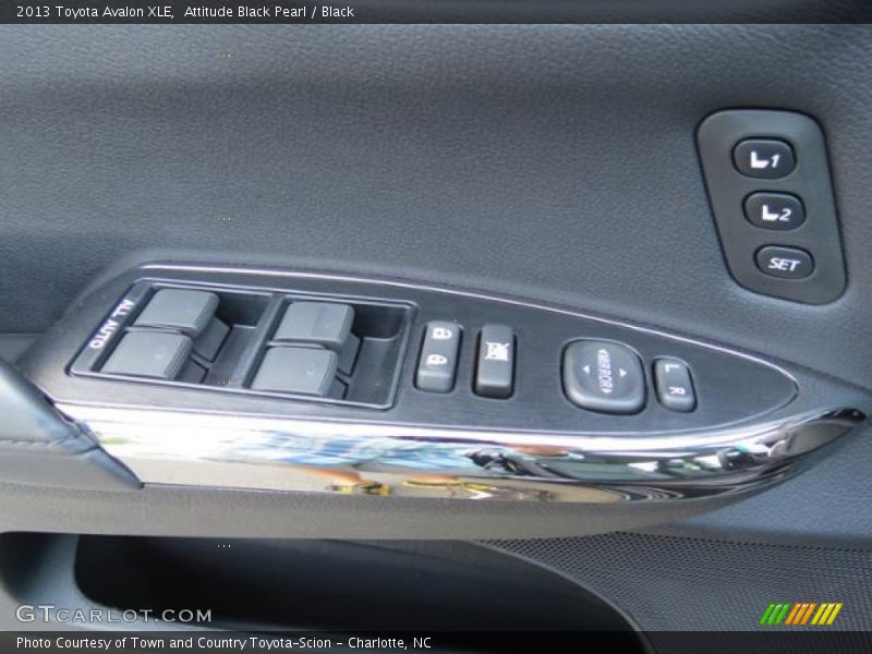 Attitude Black Pearl / Black 2013 Toyota Avalon XLE