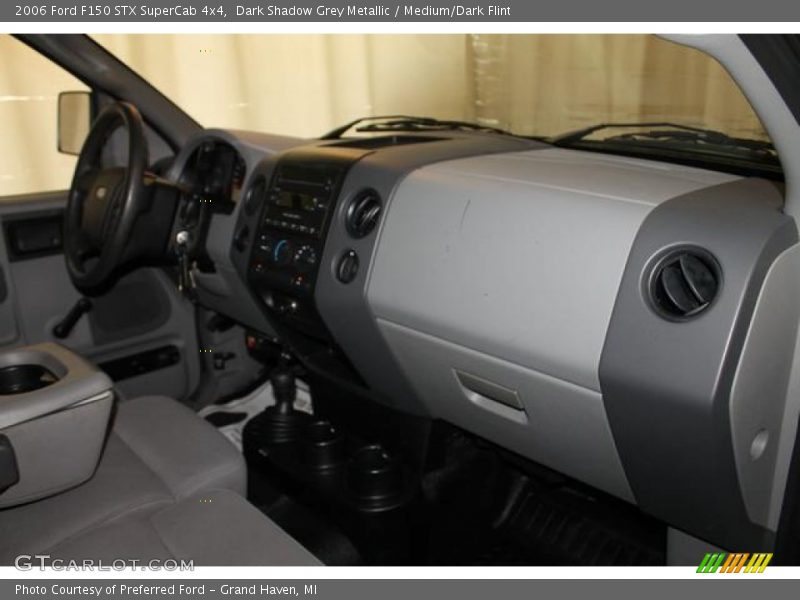 Dark Shadow Grey Metallic / Medium/Dark Flint 2006 Ford F150 STX SuperCab 4x4