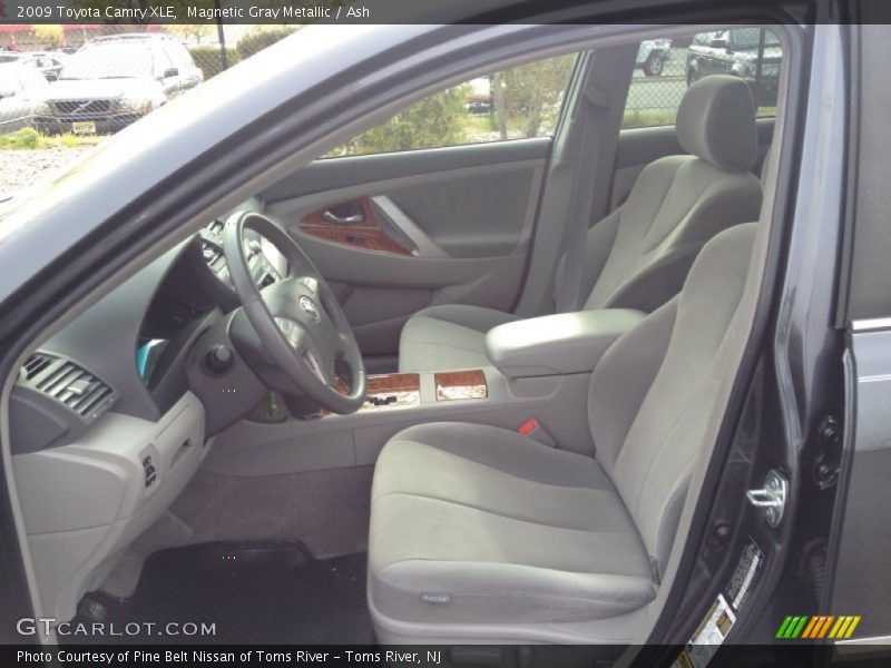Magnetic Gray Metallic / Ash 2009 Toyota Camry XLE