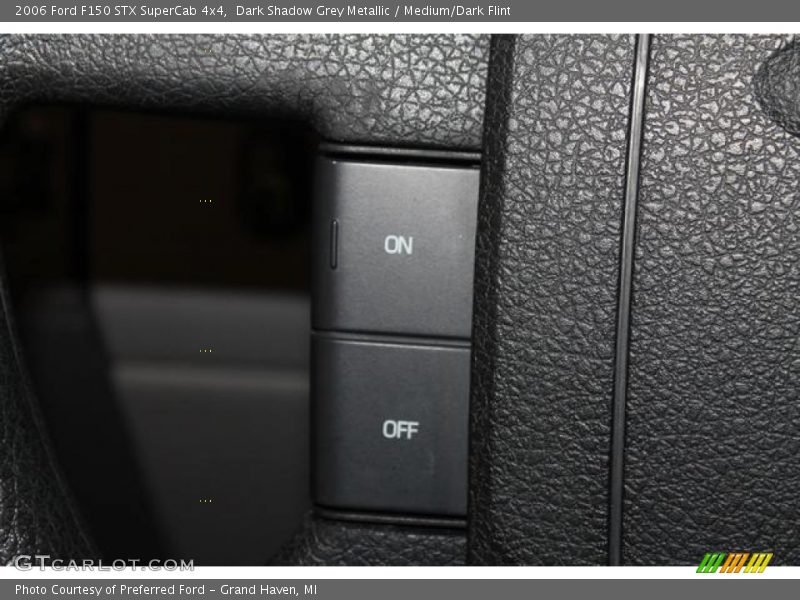 Dark Shadow Grey Metallic / Medium/Dark Flint 2006 Ford F150 STX SuperCab 4x4