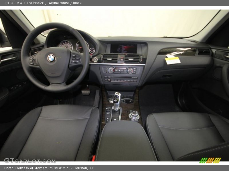 Dashboard of 2014 X3 xDrive28i