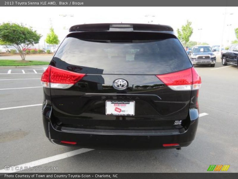Black / Bisque 2013 Toyota Sienna XLE AWD