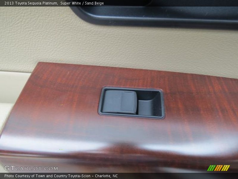 Super White / Sand Beige 2013 Toyota Sequoia Platinum