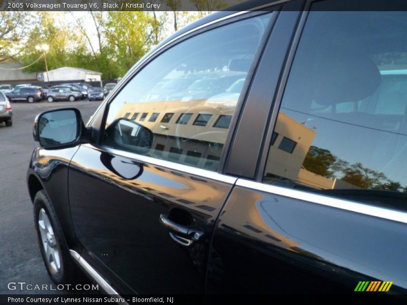 Black / Kristal Grey 2005 Volkswagen Touareg V6