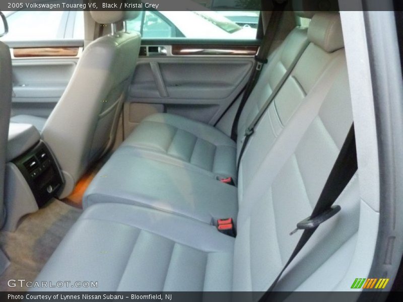 Black / Kristal Grey 2005 Volkswagen Touareg V6