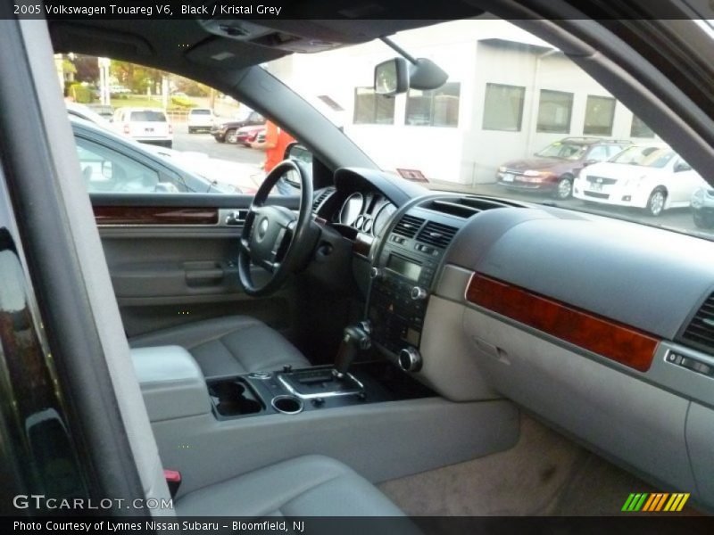Black / Kristal Grey 2005 Volkswagen Touareg V6