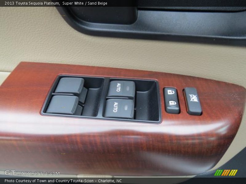 Super White / Sand Beige 2013 Toyota Sequoia Platinum
