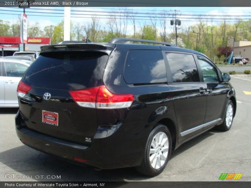Black / Bisque 2011 Toyota Sienna XLE AWD