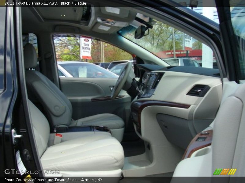 Black / Bisque 2011 Toyota Sienna XLE AWD