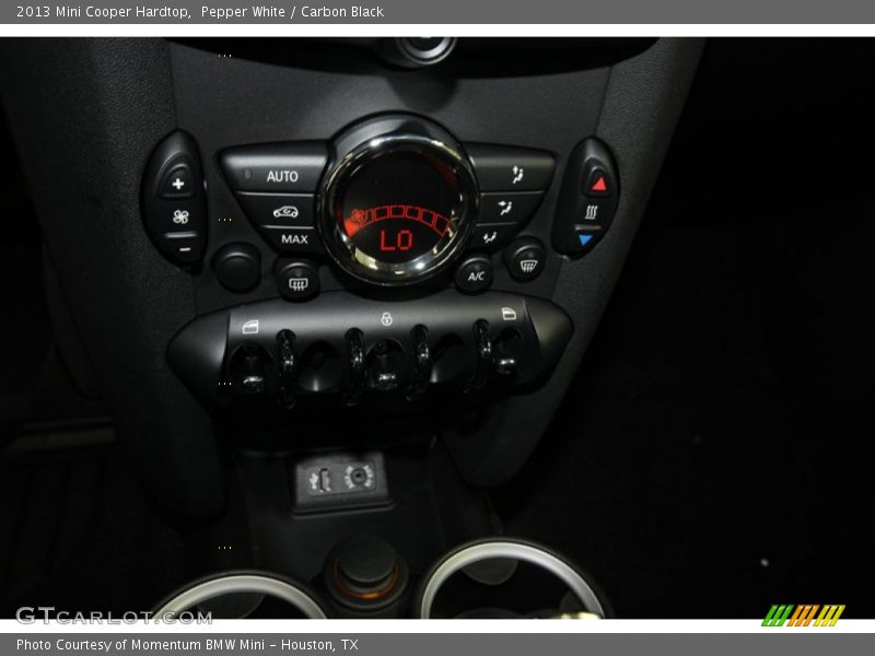 Pepper White / Carbon Black 2013 Mini Cooper Hardtop
