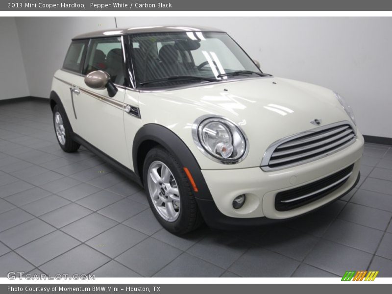 Pepper White / Carbon Black 2013 Mini Cooper Hardtop
