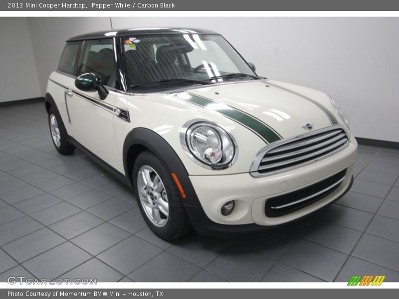 Pepper White / Carbon Black 2013 Mini Cooper Hardtop