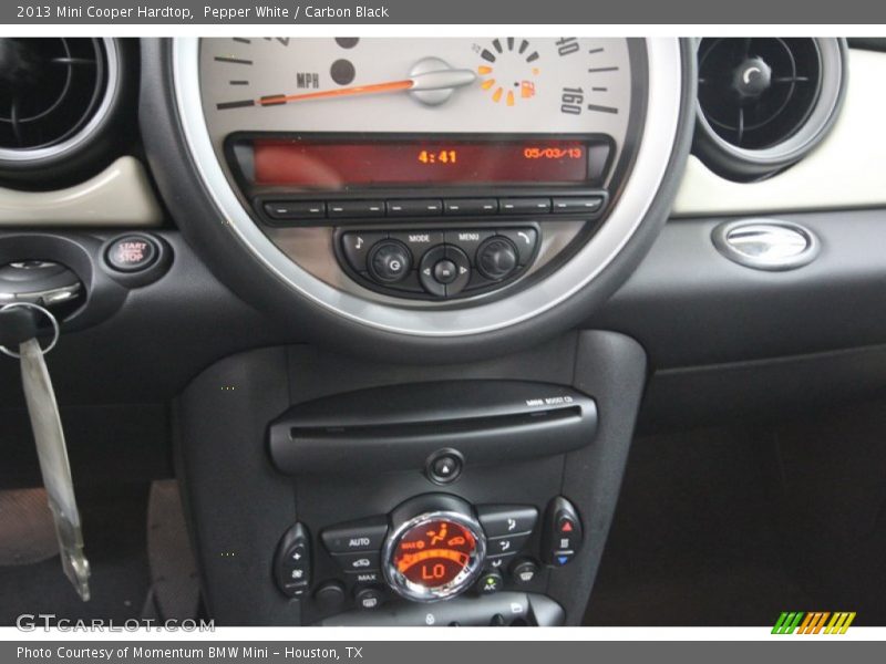 Pepper White / Carbon Black 2013 Mini Cooper Hardtop