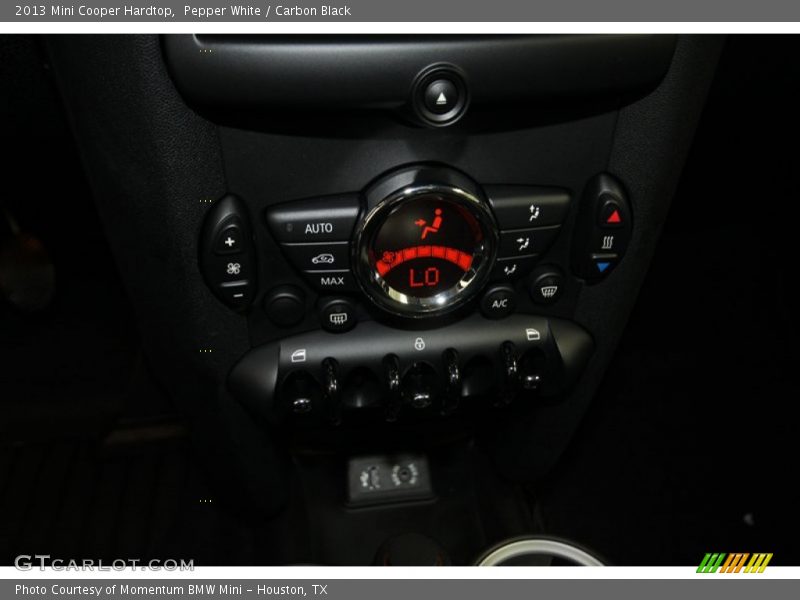 Pepper White / Carbon Black 2013 Mini Cooper Hardtop