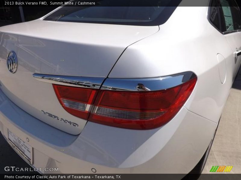 Summit White / Cashmere 2013 Buick Verano FWD