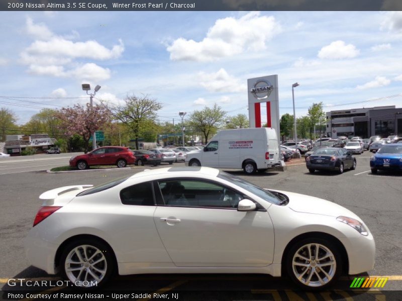 Winter Frost Pearl / Charcoal 2009 Nissan Altima 3.5 SE Coupe