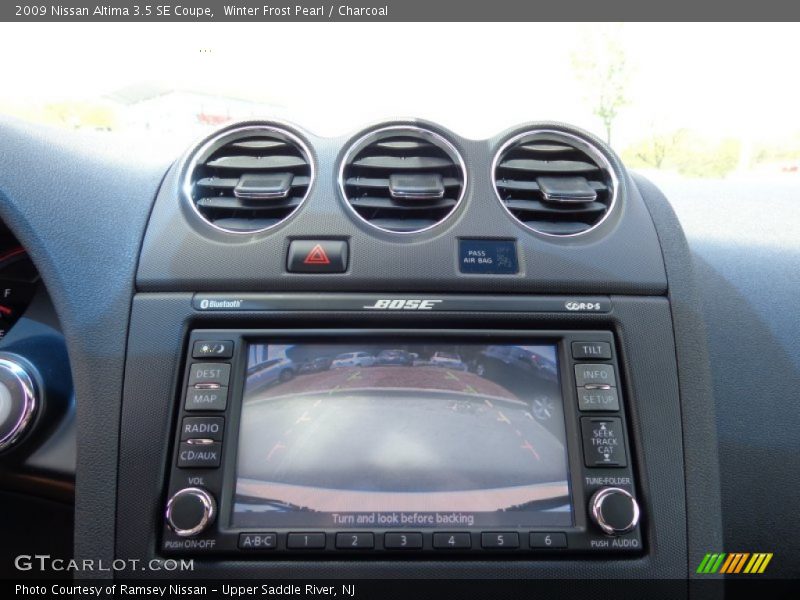 Winter Frost Pearl / Charcoal 2009 Nissan Altima 3.5 SE Coupe