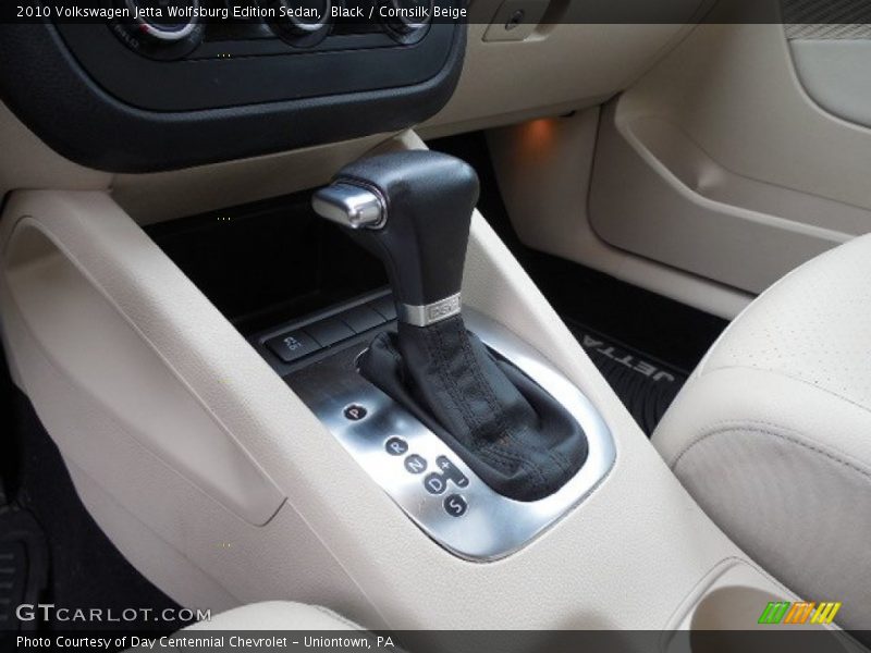 Black / Cornsilk Beige 2010 Volkswagen Jetta Wolfsburg Edition Sedan