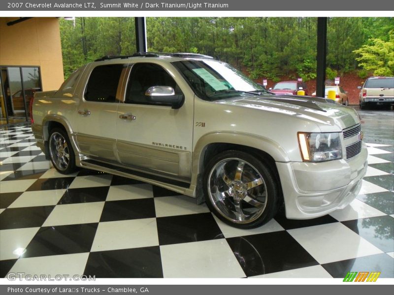 Summit White / Dark Titanium/Light Titanium 2007 Chevrolet Avalanche LTZ