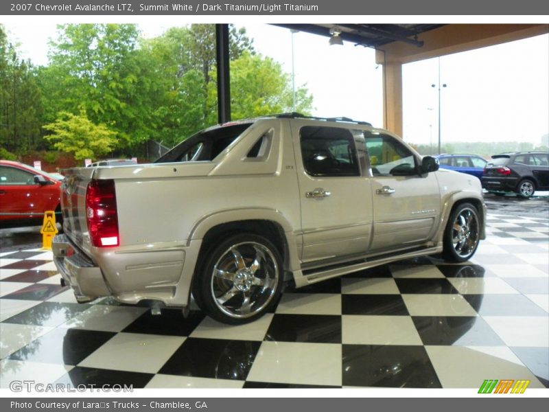 Summit White / Dark Titanium/Light Titanium 2007 Chevrolet Avalanche LTZ