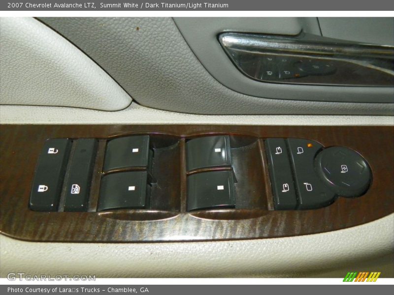 Summit White / Dark Titanium/Light Titanium 2007 Chevrolet Avalanche LTZ