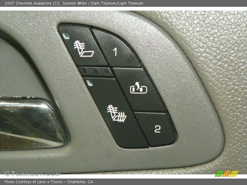Summit White / Dark Titanium/Light Titanium 2007 Chevrolet Avalanche LTZ