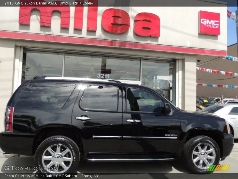 Onyx Black / Ebony 2013 GMC Yukon Denali AWD