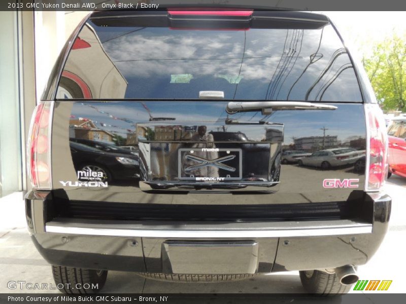 Onyx Black / Ebony 2013 GMC Yukon Denali AWD