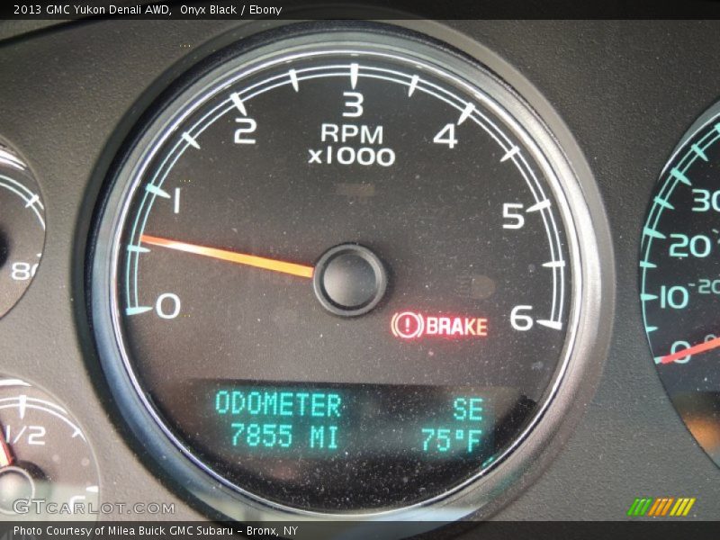Onyx Black / Ebony 2013 GMC Yukon Denali AWD