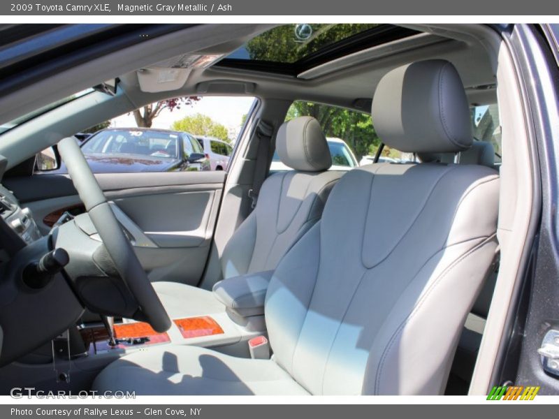 Magnetic Gray Metallic / Ash 2009 Toyota Camry XLE