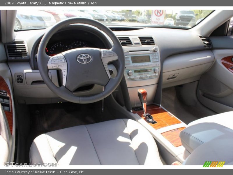 Magnetic Gray Metallic / Ash 2009 Toyota Camry XLE