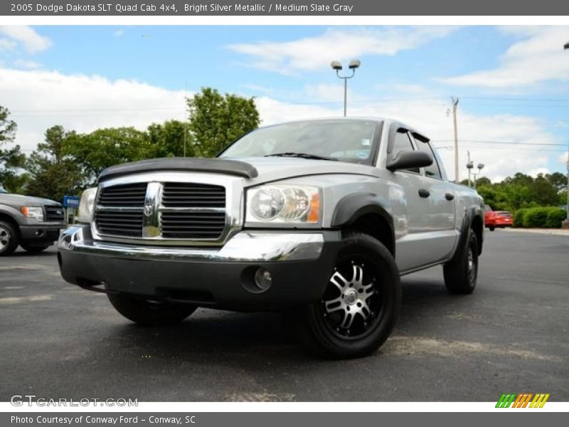 Bright Silver Metallic / Medium Slate Gray 2005 Dodge Dakota SLT Quad Cab 4x4