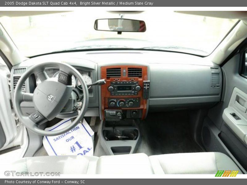 Bright Silver Metallic / Medium Slate Gray 2005 Dodge Dakota SLT Quad Cab 4x4