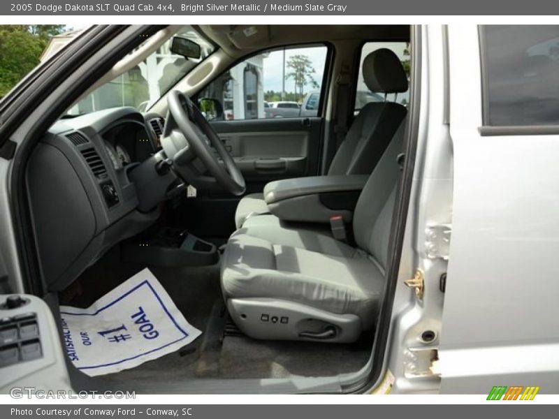 Bright Silver Metallic / Medium Slate Gray 2005 Dodge Dakota SLT Quad Cab 4x4