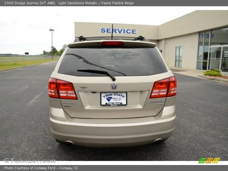 Light Sandstone Metallic / Pastel Pebble Beige 2009 Dodge Journey SXT AWD