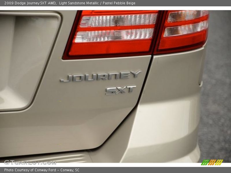Light Sandstone Metallic / Pastel Pebble Beige 2009 Dodge Journey SXT AWD
