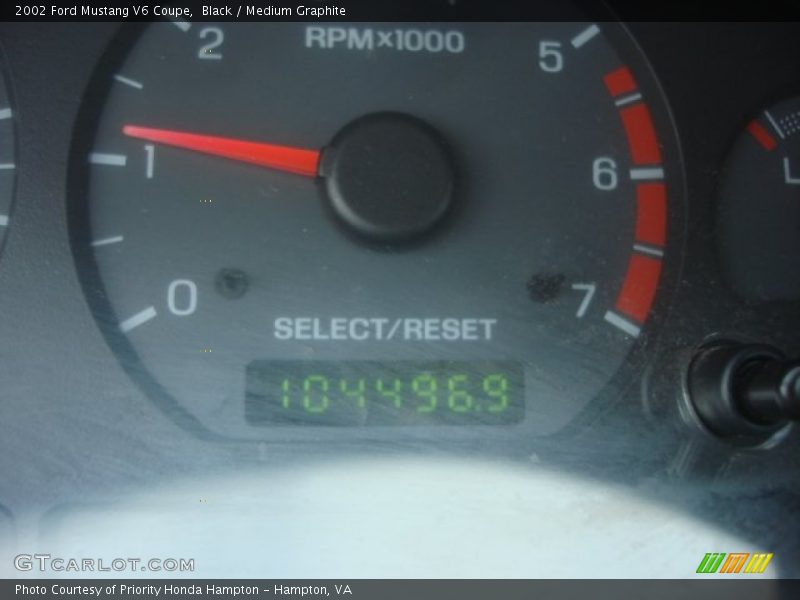 Black / Medium Graphite 2002 Ford Mustang V6 Coupe