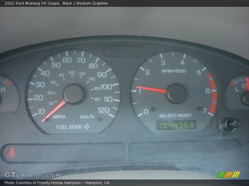 Black / Medium Graphite 2002 Ford Mustang V6 Coupe