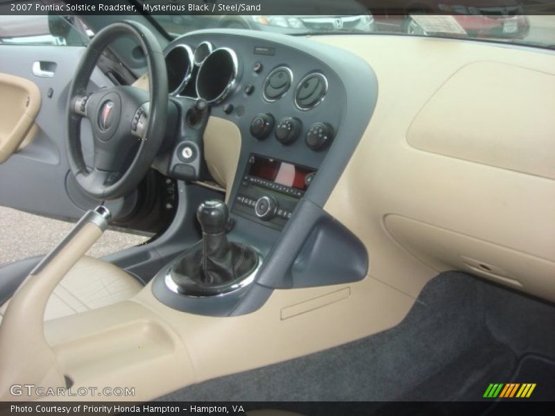 Mysterious Black / Steel/Sand 2007 Pontiac Solstice Roadster