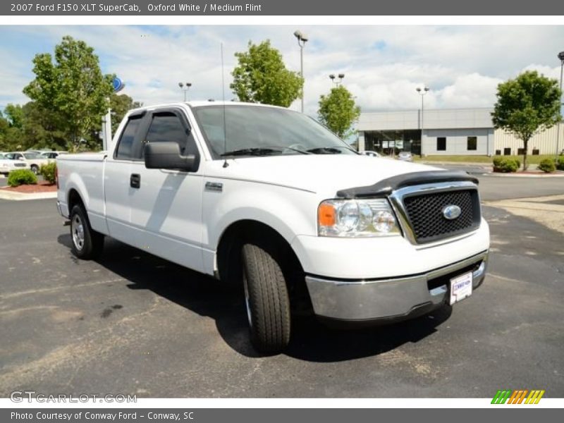 Oxford White / Medium Flint 2007 Ford F150 XLT SuperCab