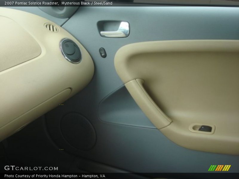 Mysterious Black / Steel/Sand 2007 Pontiac Solstice Roadster