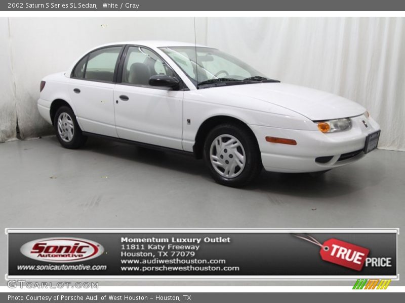 White / Gray 2002 Saturn S Series SL Sedan