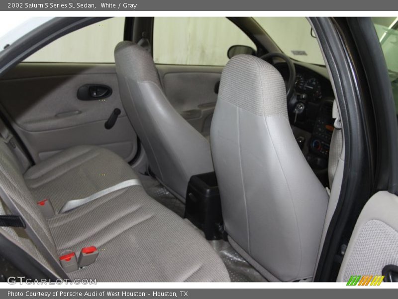 White / Gray 2002 Saturn S Series SL Sedan